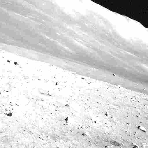 SLIMの航法カメラがとらえた月面